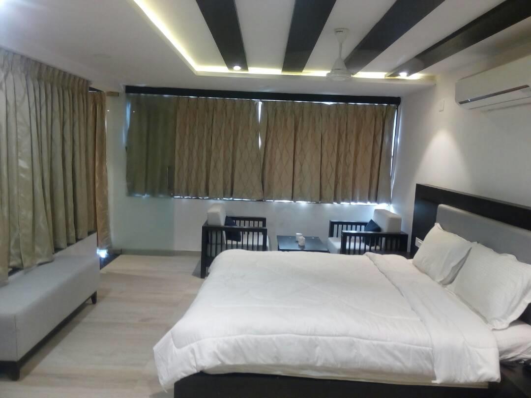 Derol The Meera Hotel المظهر الخارجي الصورة