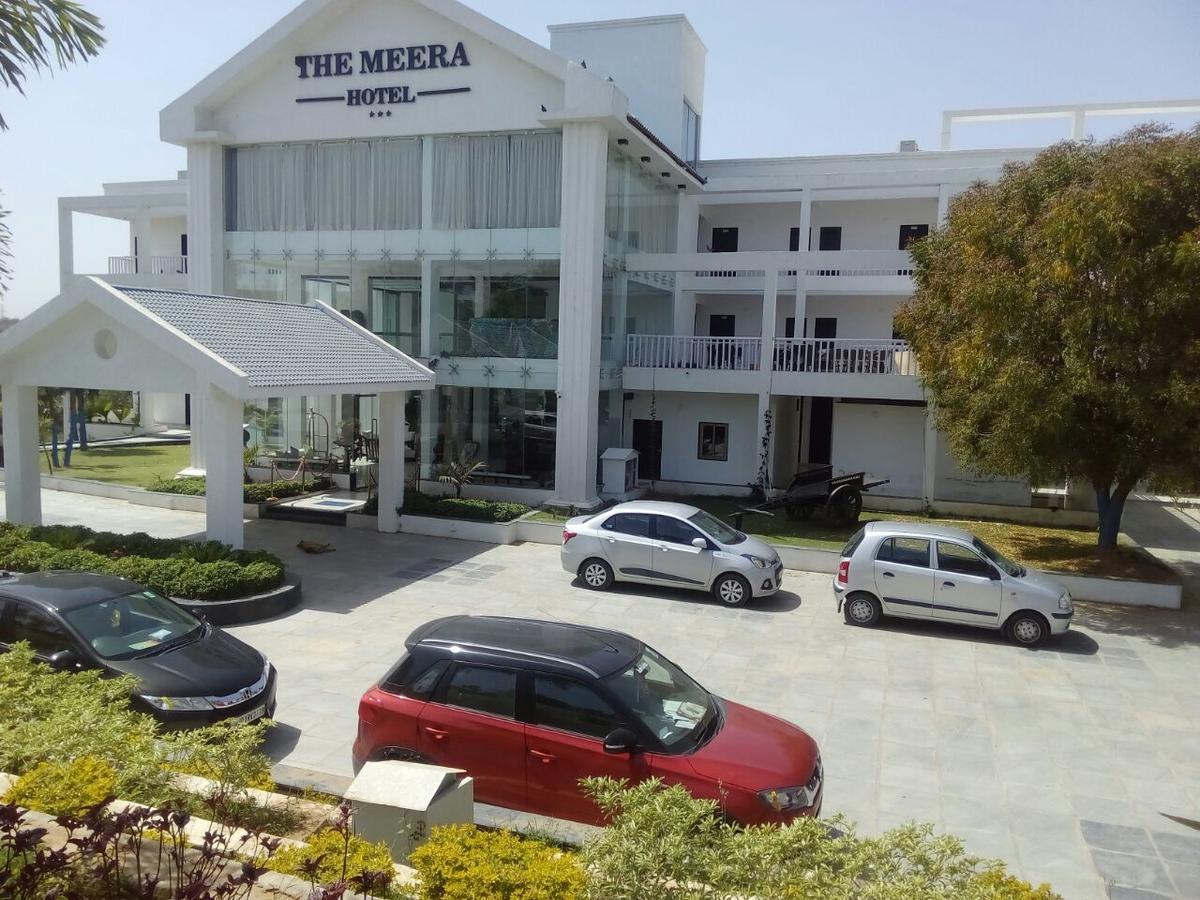 Derol The Meera Hotel المظهر الخارجي الصورة